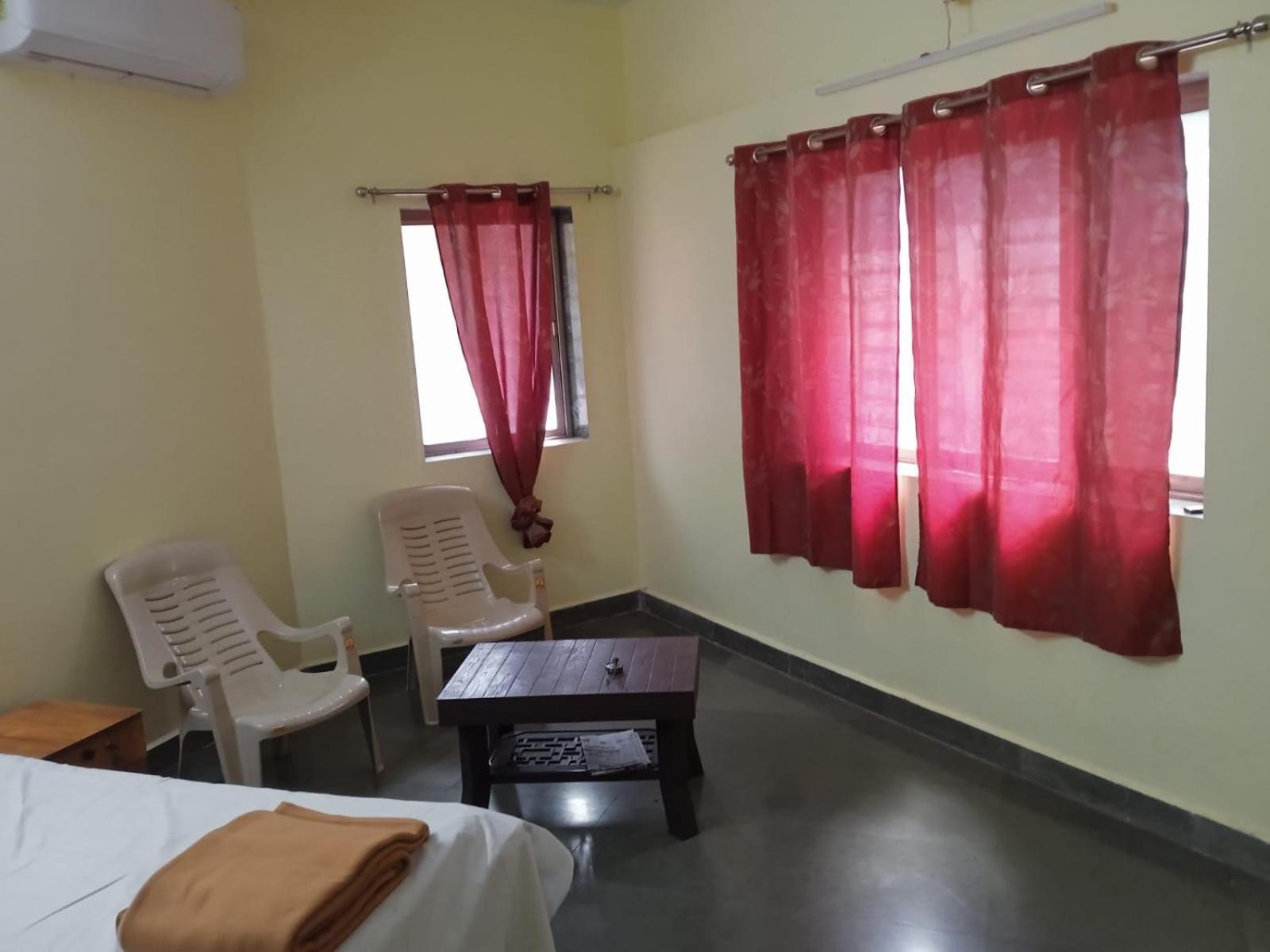 Anand Nivas Homestay Mālvan Екстериор снимка